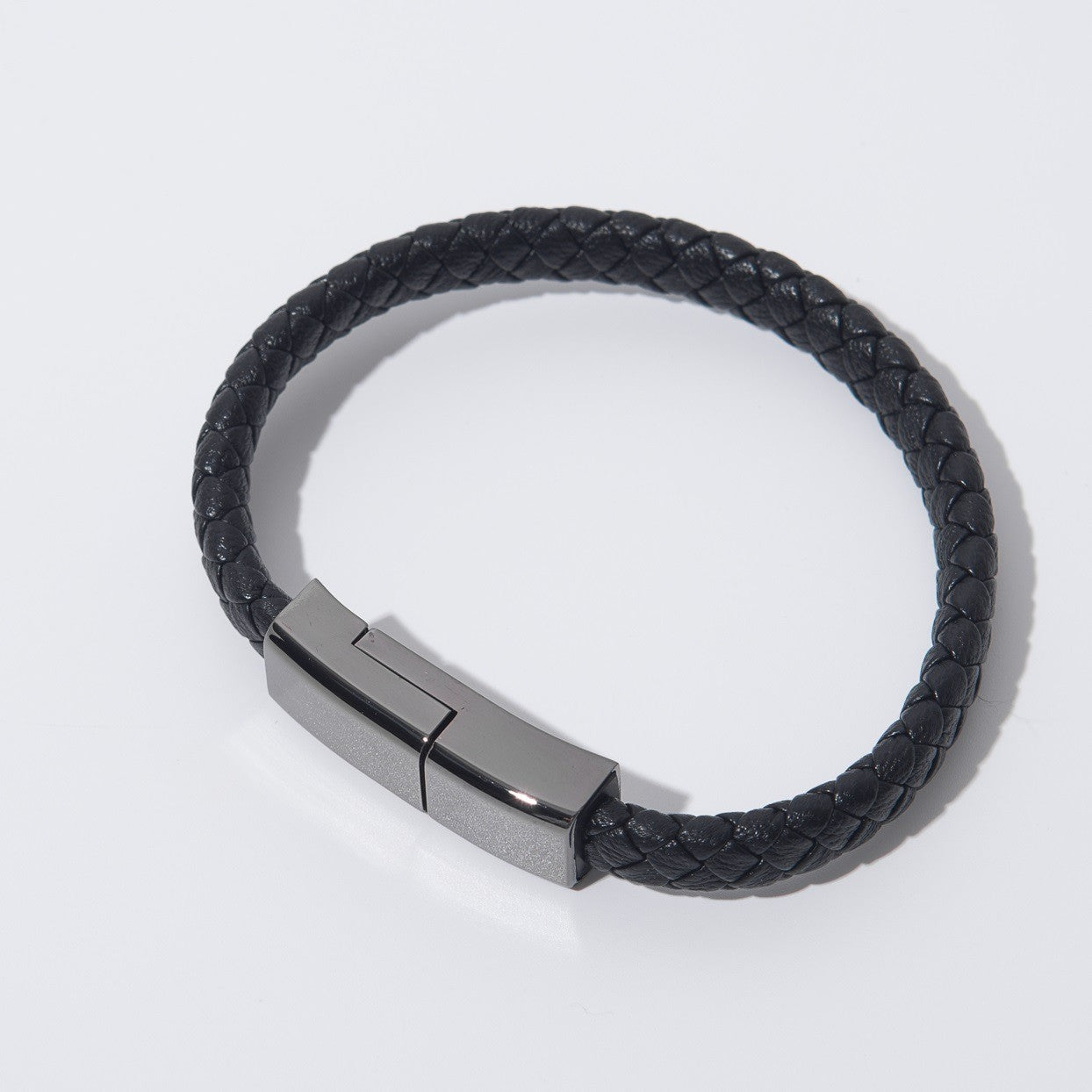 Vista Orion Bracelet USB Cable
